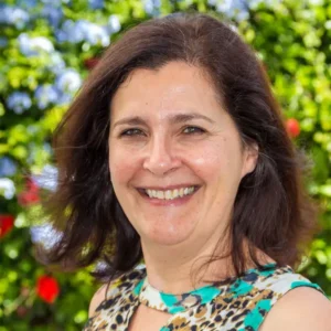 Paula Cristina Santos